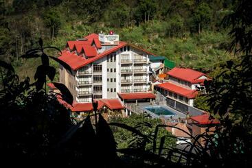 Отель Yashshree Kanishka