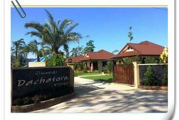 استراحتگاه Dachatorn Village