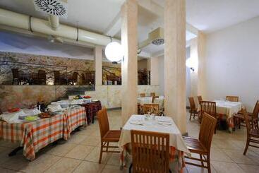 Апарт-отель Villaggio Sant'andrea