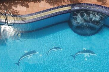 منتجع Kata Sea View Villas