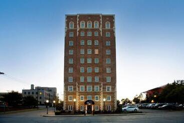 Ambassador Hotel Tulsa, Autograph Collection