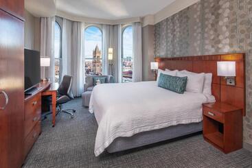 هتل Courtyard Boston Copley Square