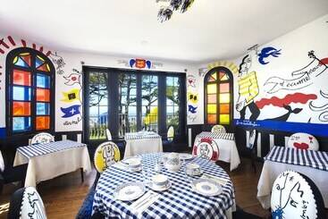 Отель Domaine Saint Clair  Le Donjon