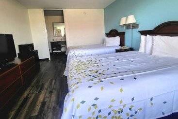 בית מלון כפרי Greeneville Inn And Suites