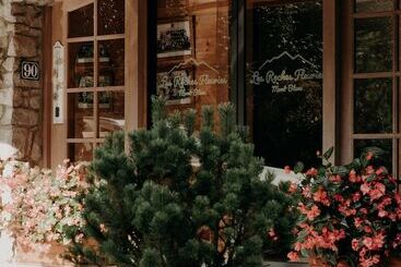 فندق Hôtel Les Roches Fleuries