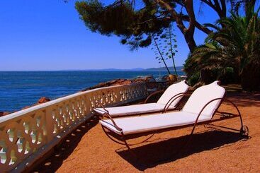 هتل La Villa Mauresque