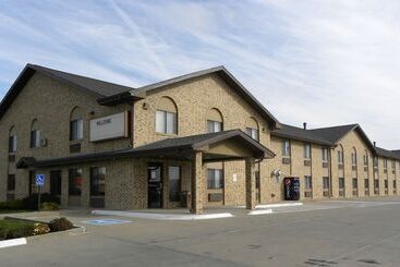 فندق New Victorian Inn & Suites Kearney