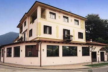 Отель La Bussola