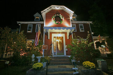 هتل Old Red Inn & Cottages