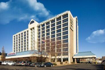 فندق Pear Tree Inn St. Louis Near Union Station