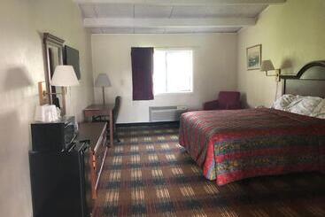 ホテル Red Carpet Inn Syracuse Airport