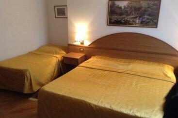 בית מלון כפרי Saini