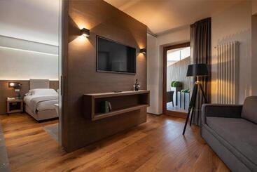 Sport Village Hotel & Spa