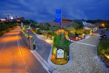 Vip S Motel Luxury Accommodation & Spa