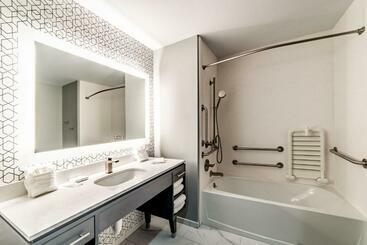 Everglades Adventures Hotel Suites By Ivey House