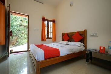 בית מלון כפרי Leaf Garden Cottage By Oyo Rooms