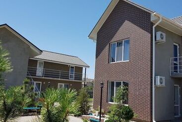 פנסיון Guest House Shafran