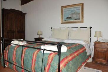 ホテル Agriturismo Podere Marcampo