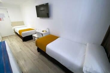 ホテル Bestprice Alcalá