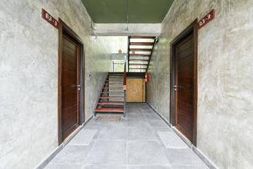 هتل Oyo 539 Loft By Busaba
