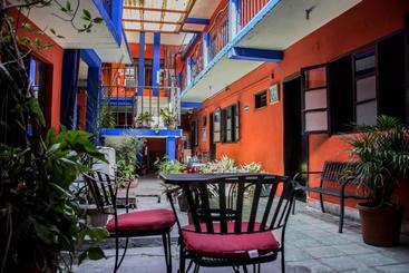 هتل Posada Del Cortez
