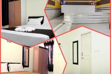 בית מלון כפרי Delco Residency