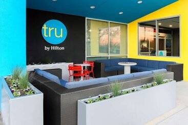 هتل Tru By Hilton Dallas Downtown Market Center