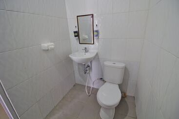 بنسيون Kira Cottages