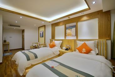 پانسیون Yuexijiang Boutique Holiday