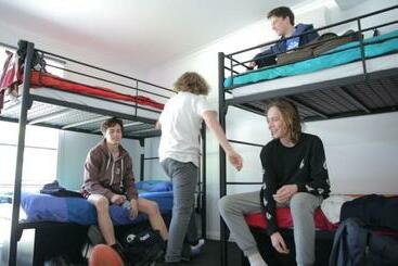 هاستل Alpine Sports Lodge