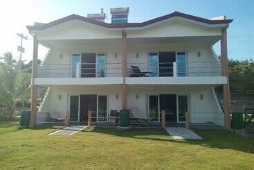 Отель Cabilao Sanctuary Beach & Dive Resort