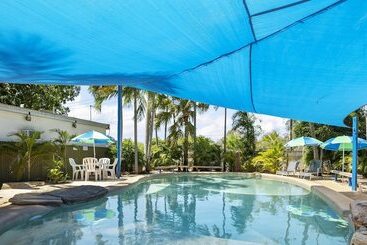 מוטל Riverview Tourist Village