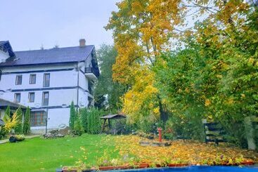 بنسيون Casa Octavian