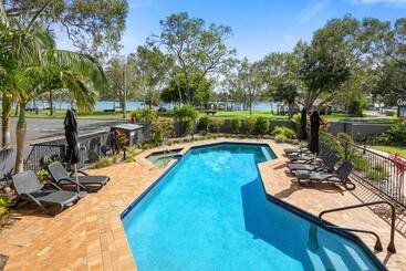 אתר נופש Como Noosa