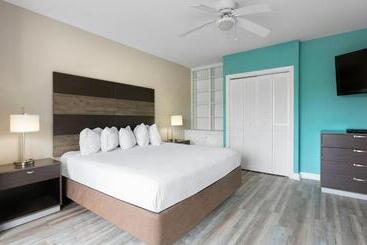 هتل Caribbean Resort Myrtle Beach