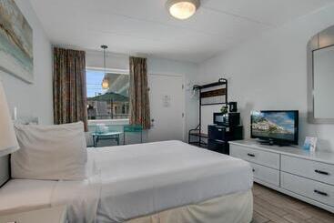 בית מלון כפרי Daytona Inn And Suites