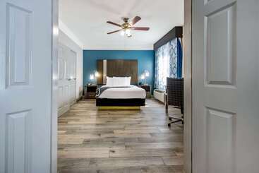 호텔 La Quinta Inn & Suite Kingwood Houston Iah Airport 53200