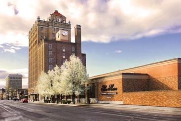 Marcus Whitman Hotel And Conference Center