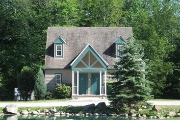 Отель Spruce Hill Inn & Cottages