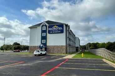 Microtel Inn & Suites By Wyndham Bossier City