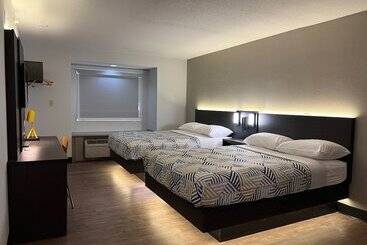 Motel 6 Indianapolis North