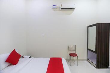 Capital O Hotel Viom