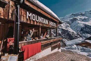 Mountain Hostel Gimmelwald