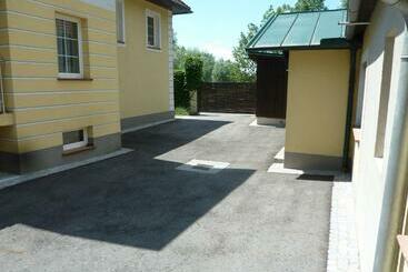 膳宿费 Gästehaus Wachau