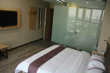 Thank Inn Chain Hotel Henan Zhoukou Chuanhui District South Section Gongnong Road Jiahe Garden