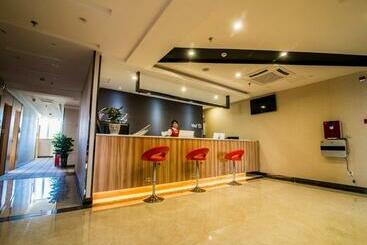 Thank Inn Chain Hotel Sichuan Luzhou Longmatan District Trade City
