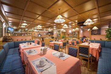 בית מלון כפרי Centro's