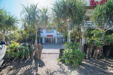 Hotel Reddoorz @ Sabang Beach Baler