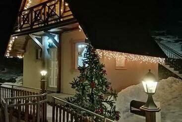 تختخواب و صبحانه Apartmani Runolist