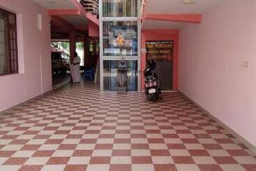 Отель Sri Murugan Guest House